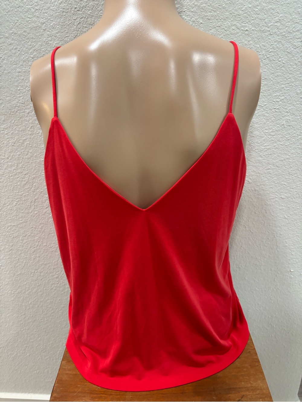 Source Unknown Salmon Red V-Back Spaghetti Strap Camisole Sz L - Picture 3 of 9